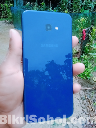 Samsung J4+